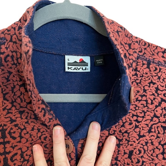 Kavu Long Sleeve Button Pullover Paisely Orange Blue Size Small - Picture 3 of 10